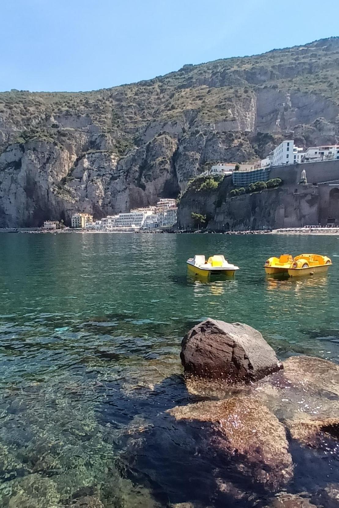 La Casa Di Rosa - Casa Vacanze Meta Bagian luar foto